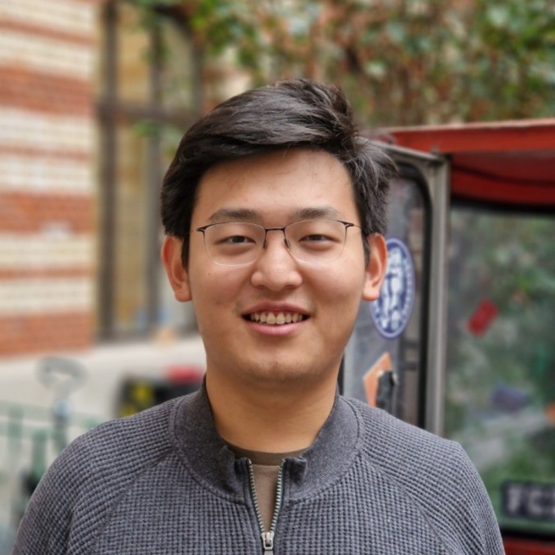 Zihan Zhu (朱紫涵)